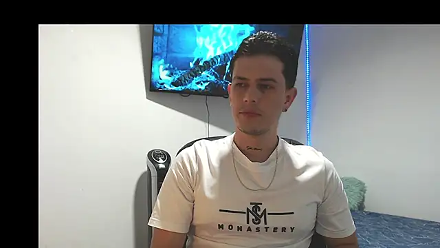 Snapshot of JUAN_CAMILOXXX chatting on March 13, 12:50 am JUAN CAMILOXXX online show from March 13, 12:50 am