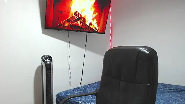 Snapshot of JUAN_CAMILOXXX chatting on March 20, 3:55 am JUAN CAMILOXXX online show from March 20, 3:55 am