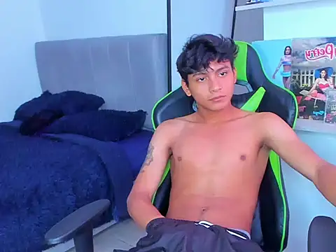 PaulTallx online show from March 27, 8:41 pm