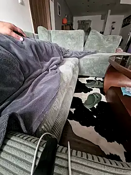 Snapshot of Activ1top chatting on March 13, 2:12 pm Activ1top online show from March 13, 2:12 pm