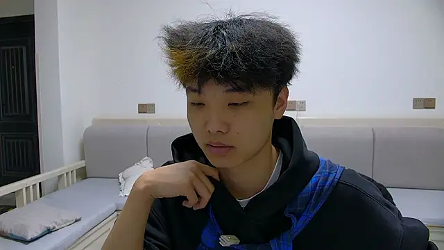 icecream-002 online show from March 9, 6:17 am