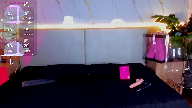 samanttha brooks online show from March 23, 3:32 am