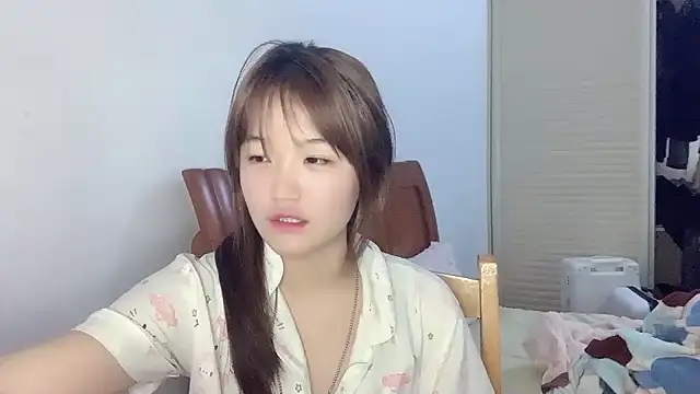 Snapshot of D-Wanming chatting on April 8, 5:35 pm D-Wanming online show from April 8, 5:35 pm