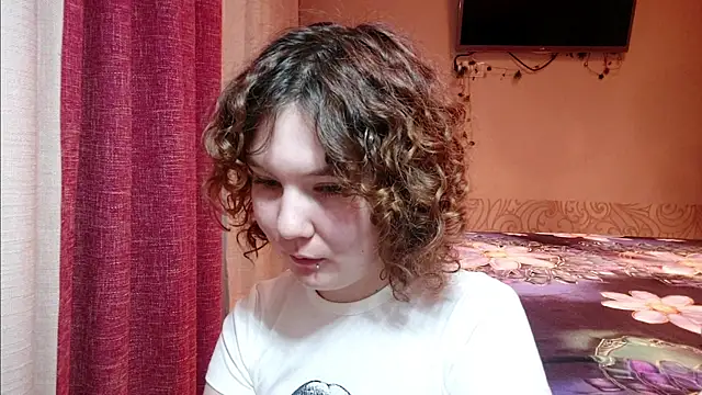 Snapshot of OlivaArashiro chatting on April 5, 10:29 pm OlivaArashiro online show from April 5, 10:29 pm