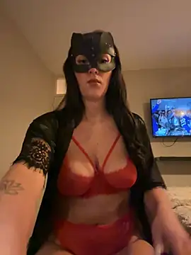 Snapshot of LunaValentina1 chatting on April 2, 10:07 pm LunaValentina1 online show from April 2, 10:07 pm