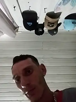 Snapshot of polacaao chatting on March 9, 10:08 am polacaao online show from March 9, 10:08 am