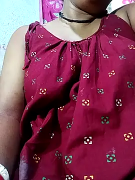 Snapshot of Mishti_Rai chatting on April 7, 8:37 am Mishti Rai online show from April 7, 8:37 am