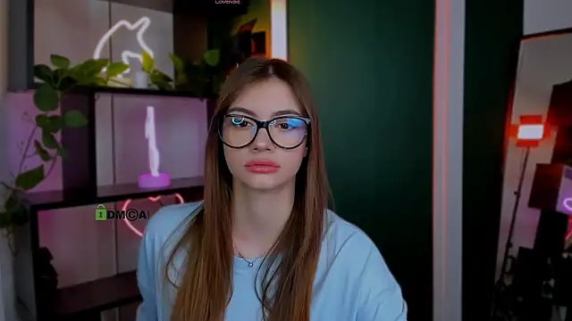 Snapshot of mia_bamby1 chatting on April 1, 5:19 am mia bamby1 online show from April 1, 5:19 am