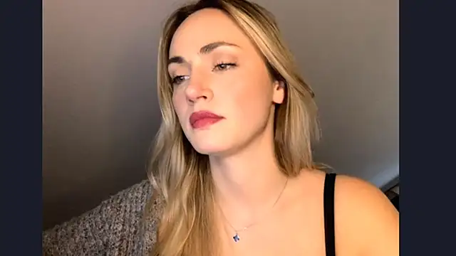 ScarlettSensitive online show from April 30, 8:42 am