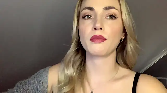 ScarlettSensitive online show from May 13, 2:14 pm