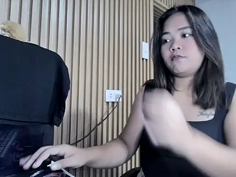 Snapshot of _georgiax_ chatting on March 11, 4:51 am georgiax online show from March 11, 4:51 am