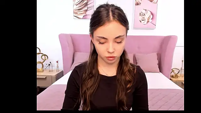 Snapshot of MyEvelin chatting on March 31, 9:10 am MyEvelin online show from March 31, 9:10 am