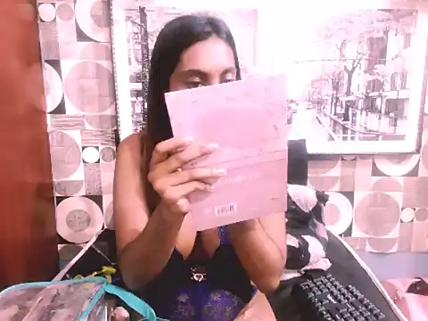 Snapshot of EROTIC_FAY chatting on March 18, 8:28 am EROTIC FAY online show from March 18, 8:28 am