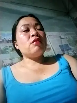 Snapshot of Min-in chatting on April 4, 2:03 pm Min-in online show from April 4, 2:03 pm