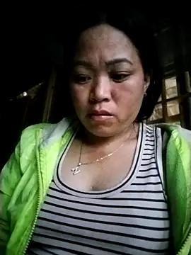 Snapshot of Min-in chatting on April 26, 2:20 am Min-in online show from April 26, 2:20 am
