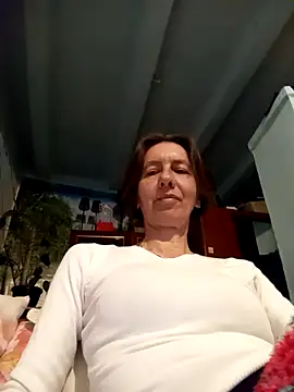 Tania9876 online show from May 18, 7:09 pm
