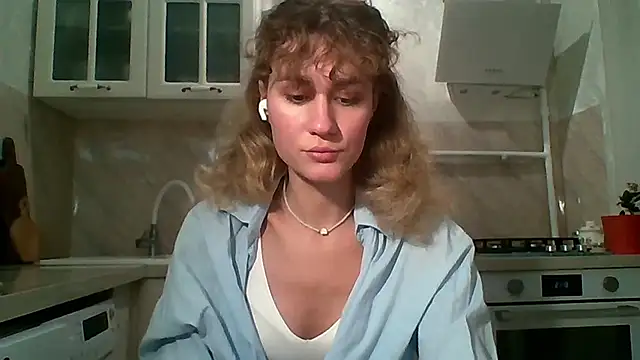 Snapshot of ElenoreHolguin chatting on March 13, 6:14 pm ElenoreHolguin online show from March 13, 6:14 pm