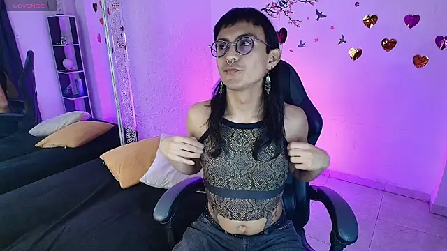 SweetObsidian boy online show from April 1, 1:34 pm