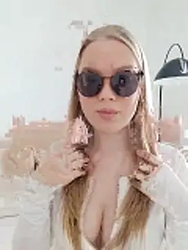 LittleForestELF2 online show from March 31, 5:30 am