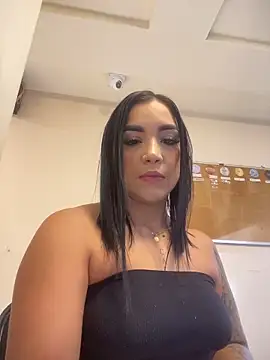 Snapshot of Farah_Stone chatting on March 29, 12:27 pm Farah Stone online show from March 29, 12:27 pm