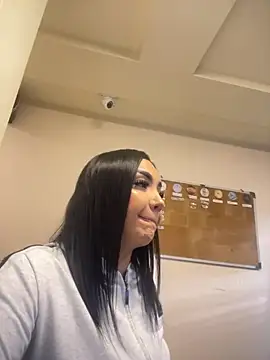 Snapshot of Farah_Stone chatting on April 4, 12:02 pm Farah Stone online show from April 4, 12:02 pm