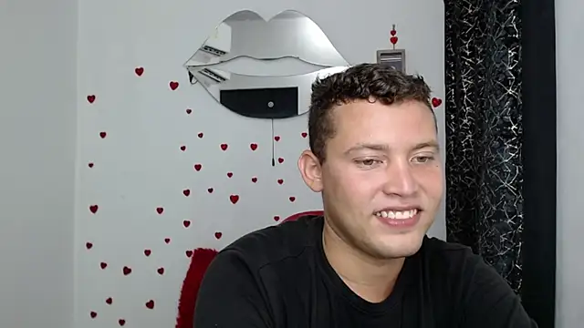 Snapshot of sven_fox723 chatting on March 22, 12:03 am sven fox723 online show from March 22, 12:03 am