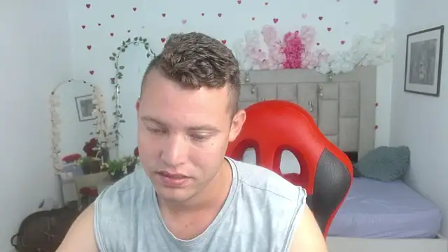 sven fox723 online show from May 13, 1:41 pm