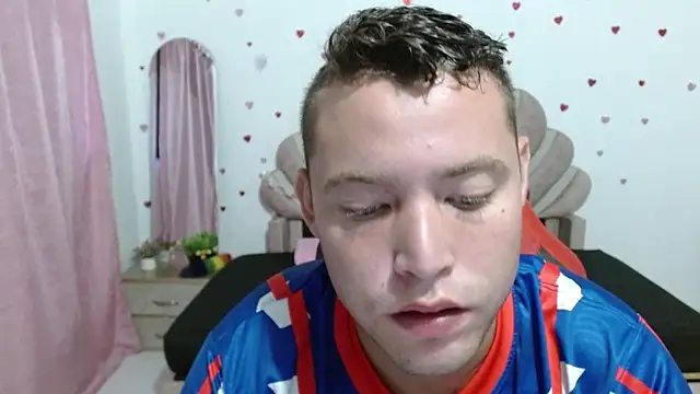 sven fox723 online show from May 17, 1:18 pm