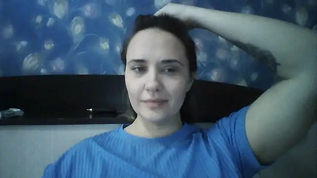 Alisa07qw online show from March 22, 9:45 am