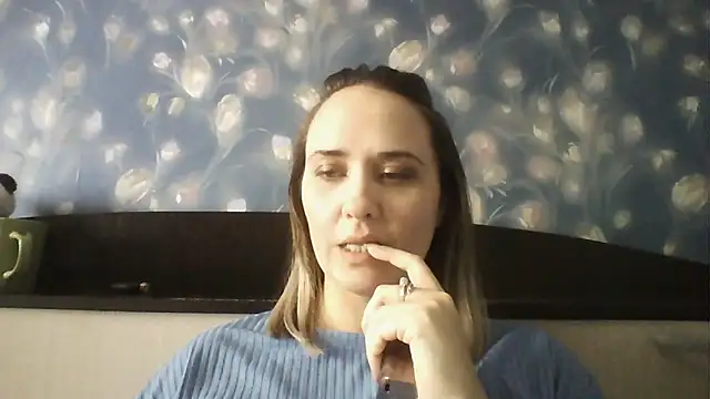 Alisa07qw online show from March 25, 5:57 am