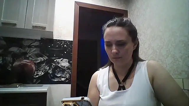 Alisa07qw online show from March 28, 4:28 pm
