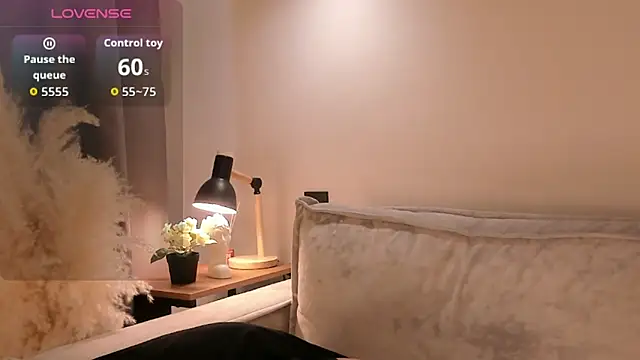 KristinDavis online show from March 30, 7:20 am