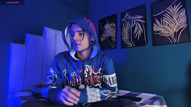 Skinny Mac online show from May 19, 2:12 pm