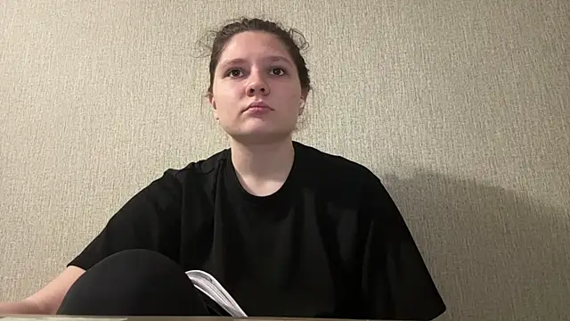 Emmiebutwihu online show from March 26, 9:04 am