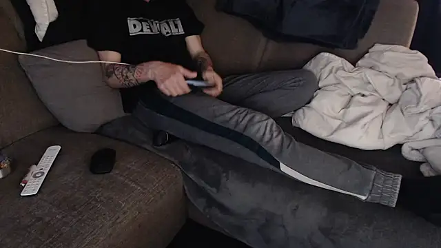 Hottehans88 online show from March 31, 4:07 pm