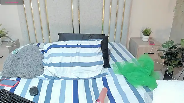 Manurousee online show from March 17, 8:12 pm