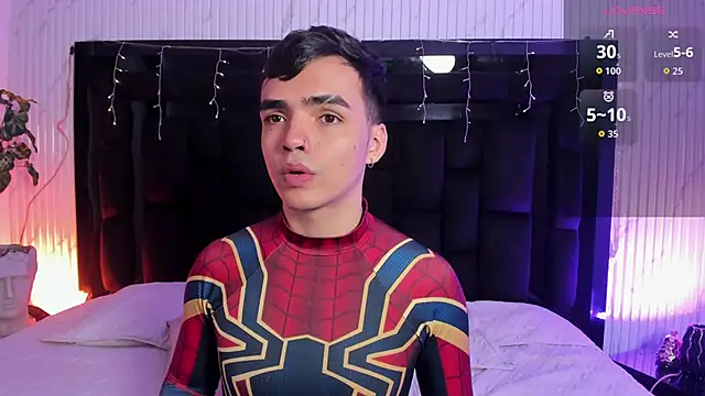 Snapshot of NicoKinggs_ chatting on March 13, 1:07 pm NicoKinggs online show from March 13, 1:07 pm