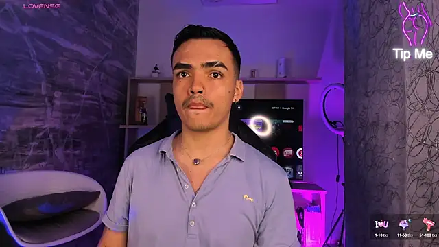 Snapshot of NicoKinggs_ chatting on March 20, 12:43 pm NicoKinggs online show from March 20, 12:43 pm