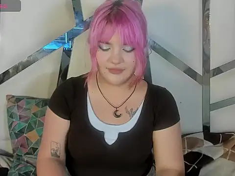 Snapshot of Sherry_Boomm chatting on April 21, 8:55 pm Sherry Boomm online show from April 21, 8:55 pm