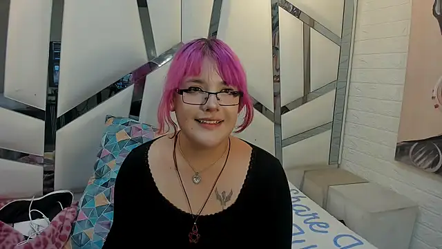 Snapshot of Sherry_Boomm chatting on May 13, 9:11 pm Sherry Boomm online show from May 13, 9:11 pm