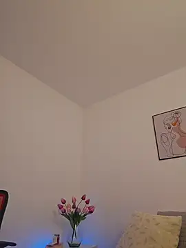 Snapshot of Victoria_Evanss chatting on March 22, 5:16 pm Victoria Evanss online show from March 22, 5:16 pm