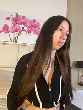 Snapshot of AmberVegaa chatting on March 24, 12:43 pm AmberVegaa online show from March 24, 12:43 pm