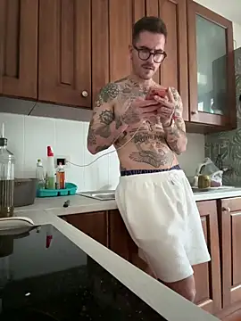 Snapshot of matC_of chatting on March 21, 4:43 pm matC of online show from March 21, 4:43 pm