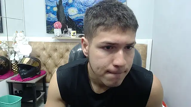 Snapshot of AlessandroFranco chatting on March 21, 12:21 pm AlessandroFranco online show from March 21, 12:21 pm