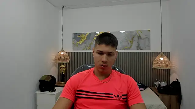 Snapshot of AlessandroFranco chatting on March 25, 1:28 pm AlessandroFranco online show from March 25, 1:28 pm