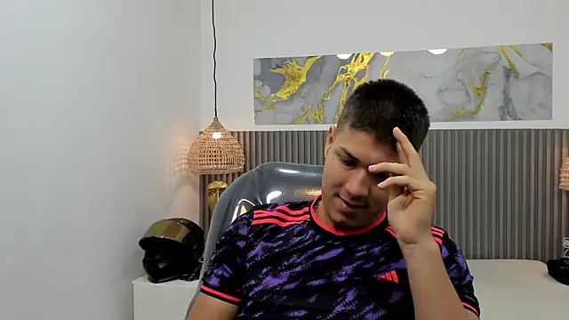 Snapshot of AlessandroFranco chatting on March 27, 1:22 pm AlessandroFranco online show from March 27, 1:22 pm