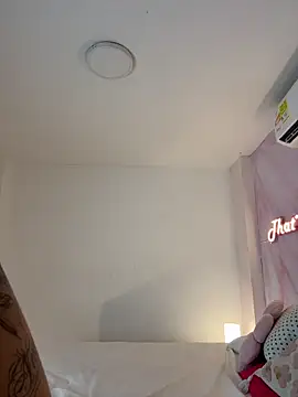 Adalyn Cute online show from May 19, 11:38 am