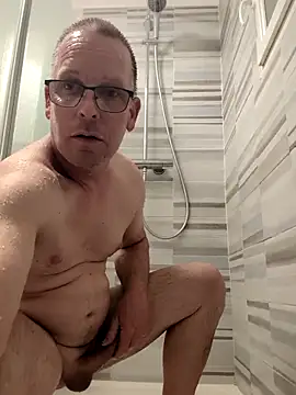 Snapshot of Gaston6666 chatting on March 11, 9:10 pm Gaston6666 online show from March 11, 9:10 pm