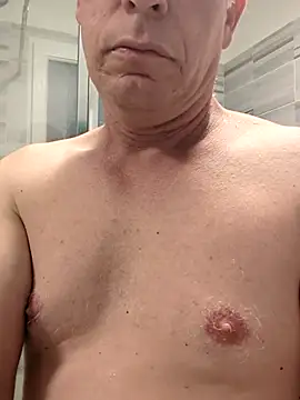 Snapshot of Gaston6666 chatting on March 25, 9:21 pm Gaston6666 online show from March 25, 9:21 pm