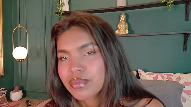 Snapshot of ZoeyMonroe_ chatting on April 16, 3:07 am ZoeyMonroe online show from April 16, 3:07 am